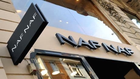 "Naf Naf vous dit au revoir": iconique des années 1990, l'enseigne de prêt-à-porter se prépare à fermer ses magasins
