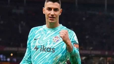 Galatasaray'da tek yerli ada Berke Özer!