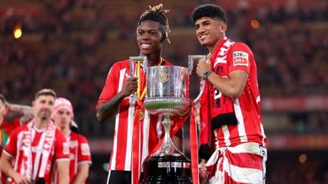 La sentida despedida de Adu Ares del Athletic