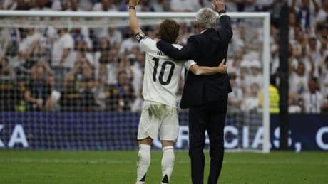 Modric y Ancelotti hacen llorar al Bernabéu