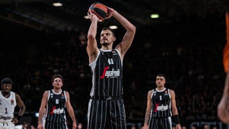 Beşiktaş Hırvat pivotu transfer etti