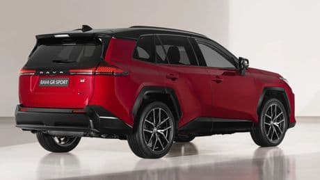 Así es el nuevo RAV4: el exitoso SUV de Toyota volverá a campar a sus anchas