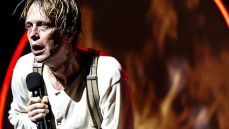 Salzburger Festspiele: Science-Fiction-Groteske »Der Schneesturm« begeistert Publikum