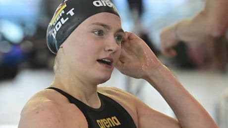 Bei der DM in Mönchengladbach: Nina Holt schwimmt neuen Weltrekord im Rettungsschwimmen