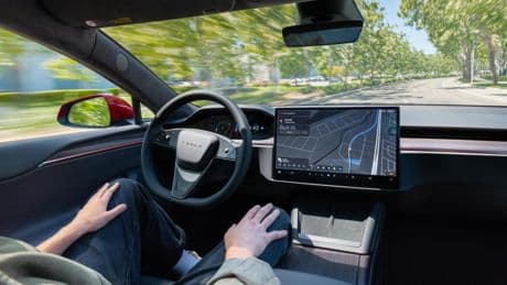 Tesla opina sobre los coches autónomos: “En el futuro, la gente verá increíble que conducir manualmente fuera una tarea diaria, no una emoción de fin de semana”