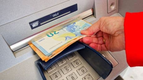 Stromausfall: Wie komme ich trotz Blackout noch an Bargeld?