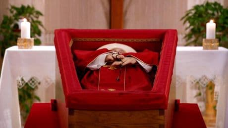 El Vaticano difunde las primeras imágenes del papa Francisco fallecido