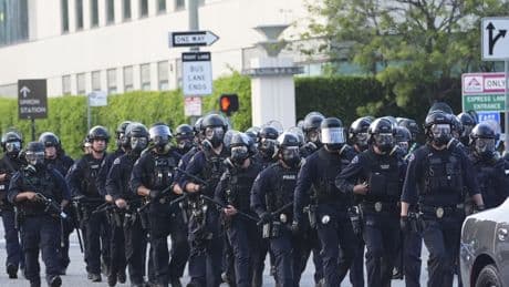 Donald Trump siembra el pánico en Los Ángeles con redadas en el centro de la ciudad