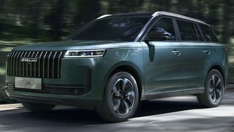 Jaecoo 5, il Suv universale. Il brand cinese lancia lo sport utility compatto. Si può avere elettrico, ibrido o a combustione