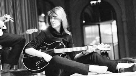 Françoise Hardy, une luxueuse anthologie pour lancer sa carrière posthume