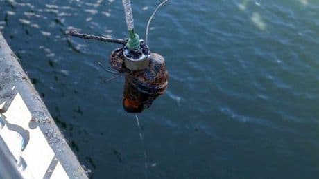 Leipzig: Wie Magnetangler Weltkriegsmunition aus dem Wasser fischen – SPIEGEL TV