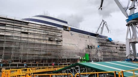 Baleària bautiza su tercer 'fast ferry' con el nombre de la poetisa tinerfeña Mercedes Pinto