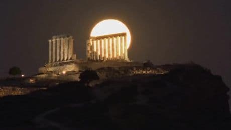 Buck moon shines over Greece’s ancient Temple of Poseidon