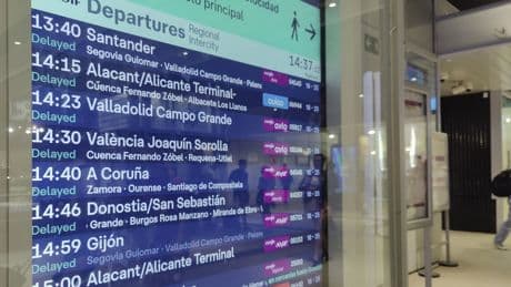 Interrumpida la circulación de trenes de alta velocidad en Madrid-Chamartín por falta de tensión eléctrica