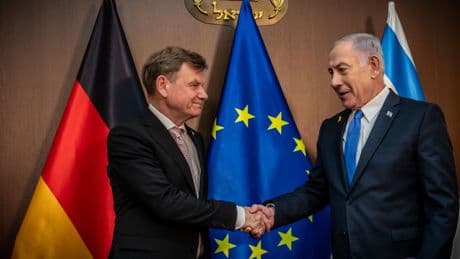 Wadephul in Israel | Wadephul trifft per Haftbefehl gesuchten Netanjahu
