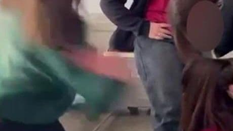 Kız öğrencilerin uyguladığı şiddet sosyal medyayı ayağa kaldırmıştı! Valilik'ten açıklama