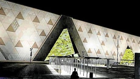 El Gran Museo Egipcio, la pirámide de alabastro que ve la luz tras una obra faraónica
