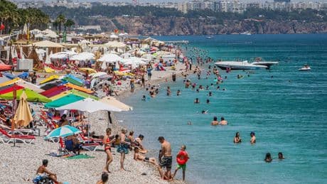 Deniz sezonu öncesi keyifleri kaçıracak uyarı: Risk yükseldi, sabah saatlerinde ve açıkta yüzülmeli