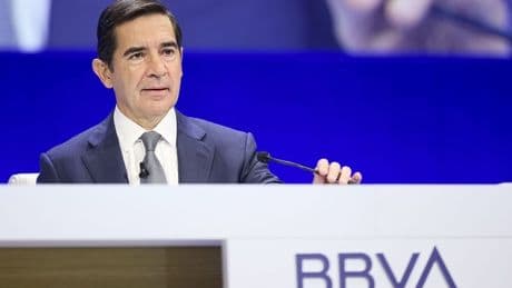 BBVA contraataca en la opa con anuncio de dividendo de 36.000 millones hasta 2028