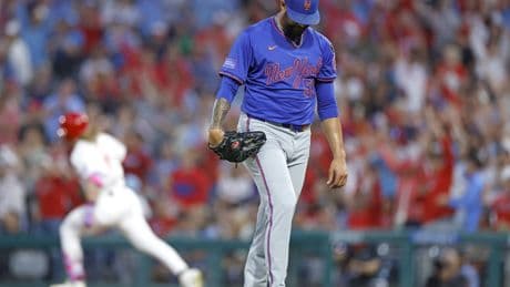 Mets hammered by Phillies as NL East hopes continue to dwindle with fourth straight loss