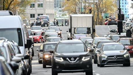 Pedestrian and cyclist deaths rise in Quebec in 2024, overall roadway deaths drop