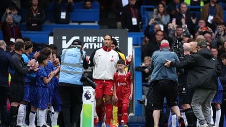Liverpool given guard of honour by Chelsea after winning Premier League title amid boos