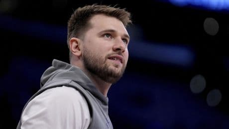 Doncic donates entire cost of restoring vandalized Bryant mural in Los Angeles