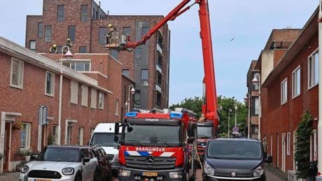 Twintig woningen ontruimd om brand in spouwmuur in Den Haag