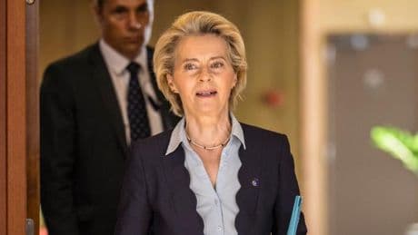 Von der Leyen muss SMS mit Pfizer-Chef herausgeben