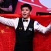Omstreden Chinese snookeramateur Zhao schrijft geschiedenis met wereldtitel