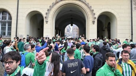 Real Betis taraftarlarından UEFA Konferans Ligi Finali'ne yoğun ilgi