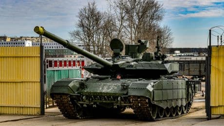Marché noir et matériel défectueux: comment les sanctions plombent l'industrie militaire russe