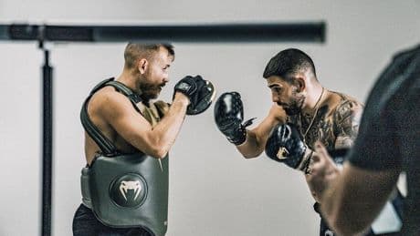 Javi Climent, entrenador de Ilia Topuria: "Me emociona pensar que Topuria pueda tener una carrera como boxeador"