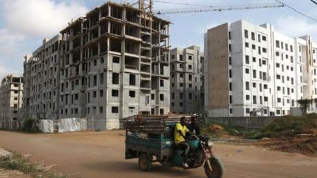 Côte d’Ivoire : à Abidjan, une épuisante course au logement