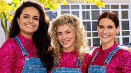 K3-Marthe waakt meer dan ooit over haar grenzen: ’Bewuste keuze om naam en geslacht van mijn kindje niet te delen’