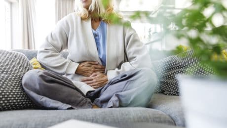 Plötzlich mehr Bauchfett? Dieser unsichtbare Faktor könnte schuld sein
