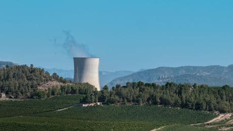 Las nucleares confían en el diálogo con el Gobierno y piden rebajar impuestos