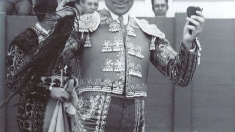 La corrida de San Pedro en Segovia se convierte en in memoriam de Manolo Lozano