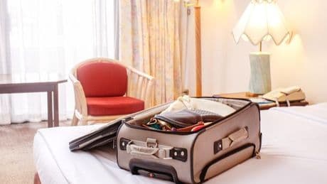 Brits on holiday abroad told 'check now' before they unpack luggage in hotel room