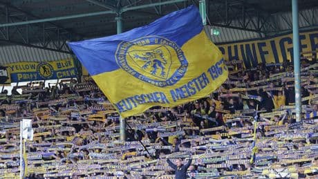 Eintracht Braunschweig: Heimtrikot für Saison 2025/26 vorgestellt