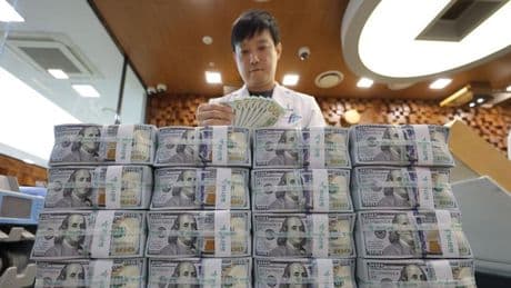 El dólar, ¿de quién es problema?