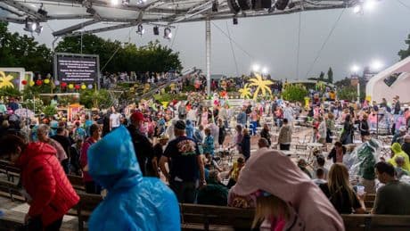 Mainz: "Bringt euch in Trockenheit" – ZDF-Fernsehgarten evakuiert