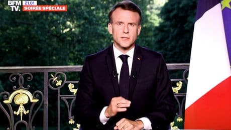 Un an après la dissolution, Emmanuel Macron chef désarmé