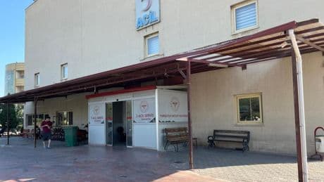 İzmir'de seramik fabrikasında gıda zehirlenmesi: 68 işçi hastaneye kaldırıldı