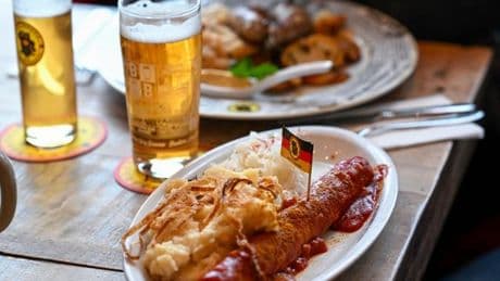 Restaurantbesuch: Essengehen nach Gastro-Steuersenkung nicht zwingend billiger