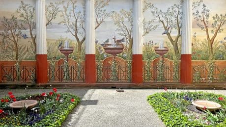 Alte Römer | Pompejanum: Eine Gartenmauer als Ausblick