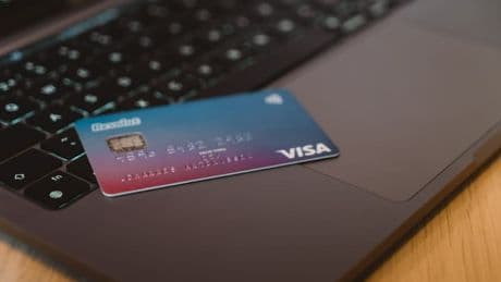 Bonus de bienvenue et multiples avantages : découvrez la banque en ligne Revolut