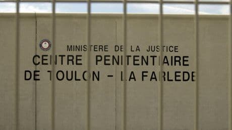 Francia sufre una oleada de ataques en cárceles de todo el país