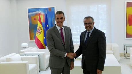 Sánchez traslada a la OMS el "firme compromiso" de España con la gobernanza sanitaria mundial
