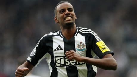 Alexander Isak responds to Manchester United approach with £110m Liverpool bid rejected